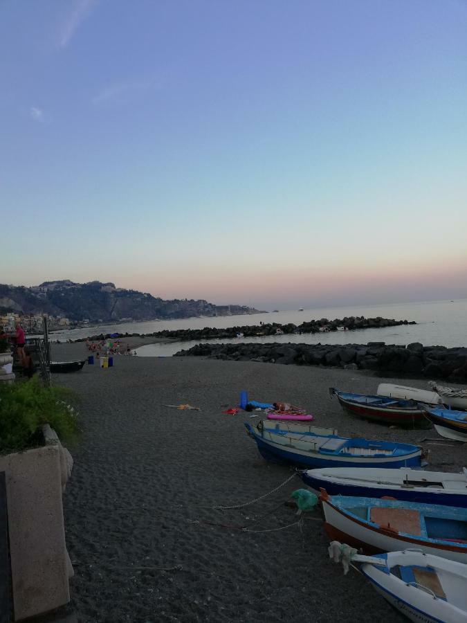 Casa Vacanze Aloha Giardini Naxos Exterior foto